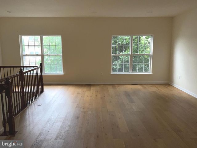 1113 ELLIS AVE, Fredericksburg, VA 22401
