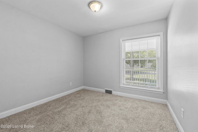 4600 Beaver Rd, Bellewood, KY 40207