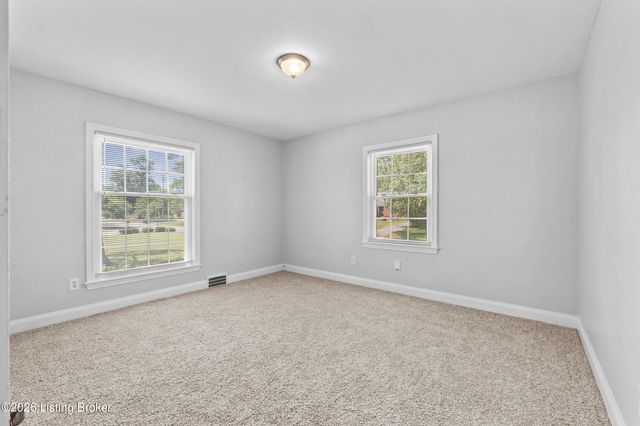 4600 Beaver Rd, Bellewood, KY 40207