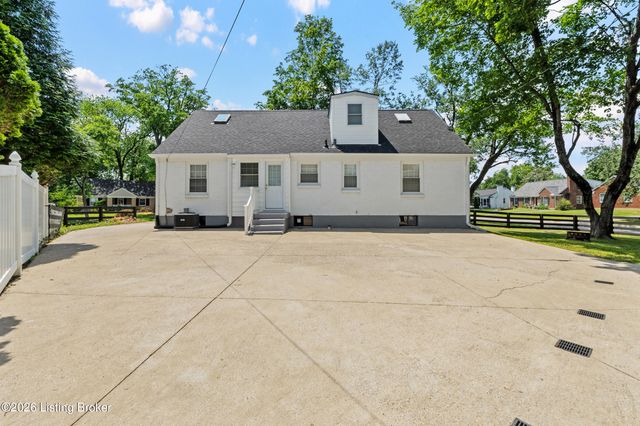 4600 Beaver Rd, Bellewood, KY 40207