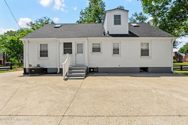 4600 Beaver Rd, Bellewood, KY 40207