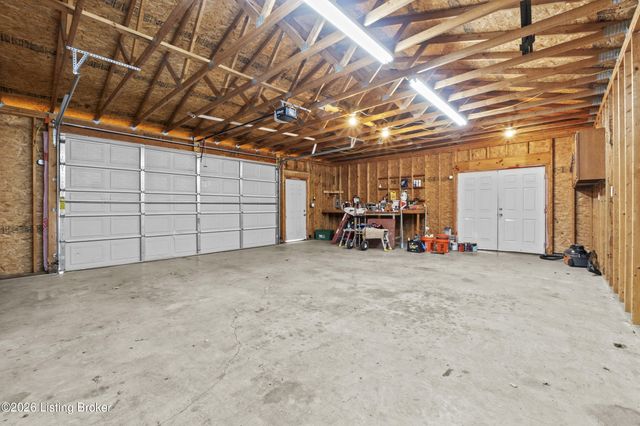 4600 Beaver Rd, Bellewood, KY 40207