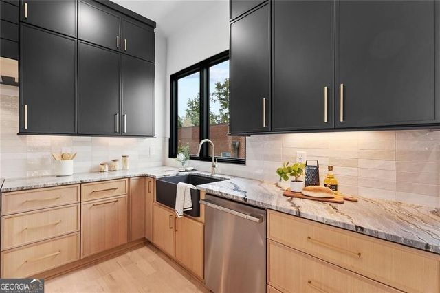 1962 8th Street 5, Chamblee, GA 30341