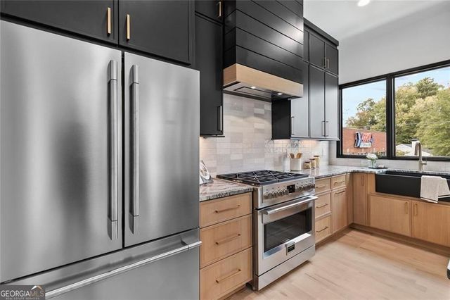 1962 8th Street 5, Chamblee, GA 30341