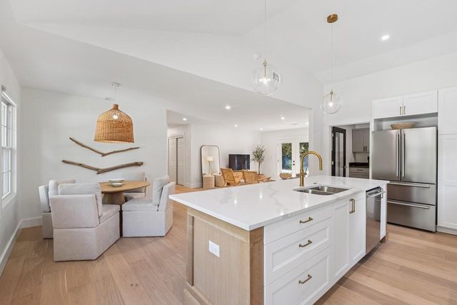 1451 Woodview Lane, Charleston, SC 29412