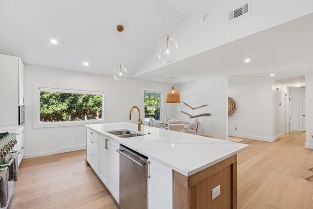 1451 Woodview Lane, Charleston, SC 29412