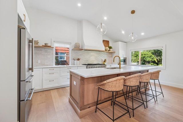 1451 Woodview Lane, Charleston, SC 29412