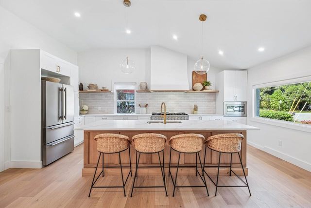 1451 Woodview Lane, Charleston, SC 29412