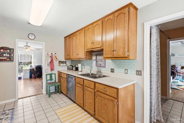 3661 Degas St, Pensacola, FL 32504