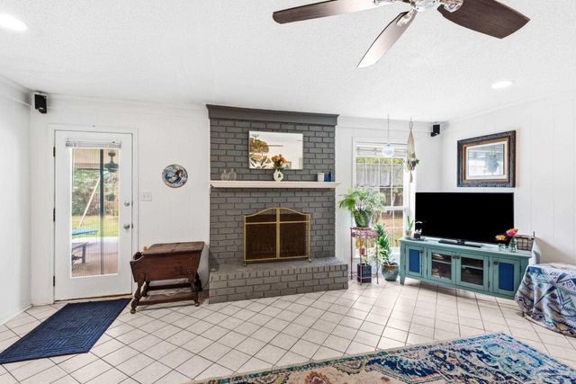 3661 Degas St, Pensacola, FL 32504