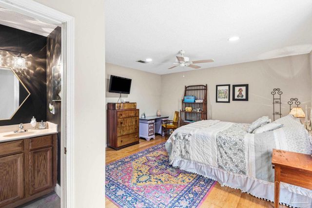 3661 Degas St, Pensacola, FL 32504