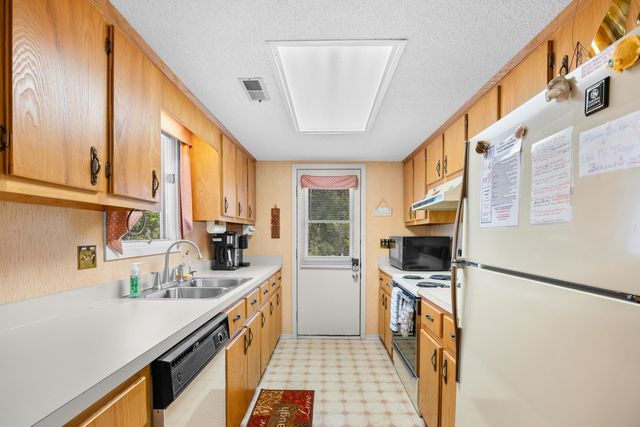 35 Kings Ct., Myrtle Beach, SC 29572