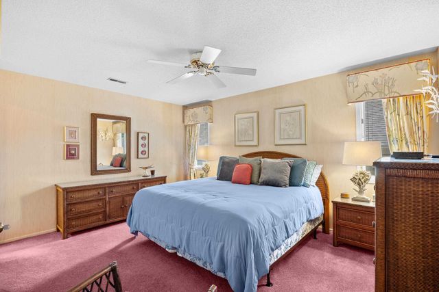 35 Kings Ct., Myrtle Beach, SC 29572