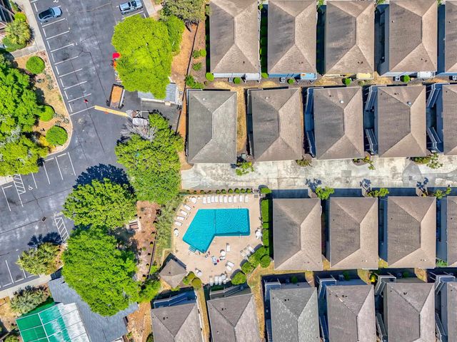 35 Kings Ct., Myrtle Beach, SC 29572