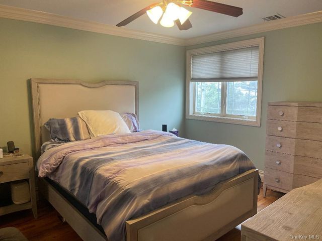 329 W Broadway, Long Beach, NY 11561