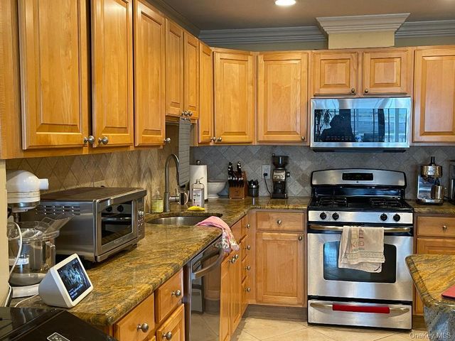 329 W Broadway, Long Beach, NY 11561