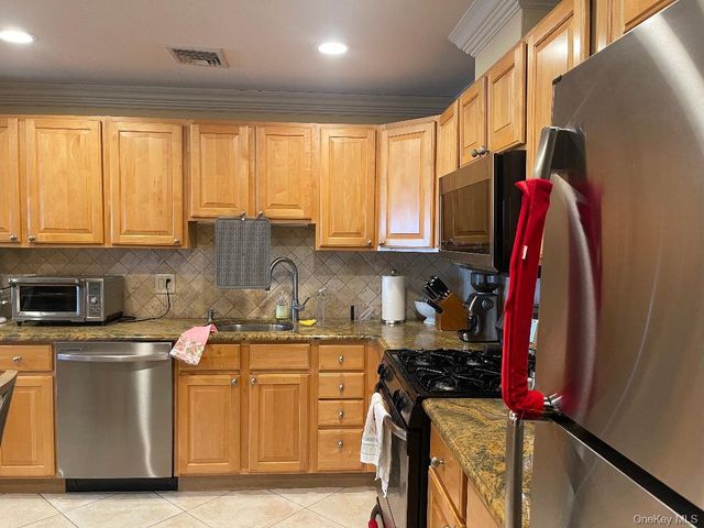 329 W Broadway, Long Beach, NY 11561