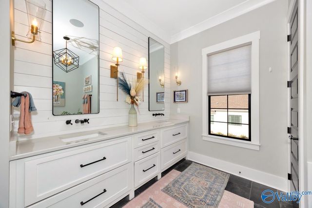 112 Bishop Bend Drive, Huntsville, AL 35806