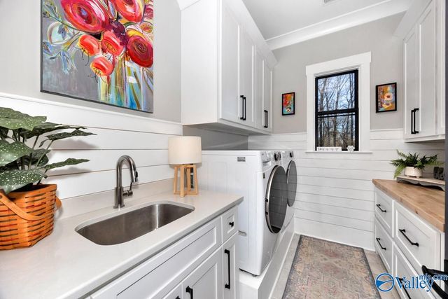 112 Bishop Bend Drive, Huntsville, AL 35806