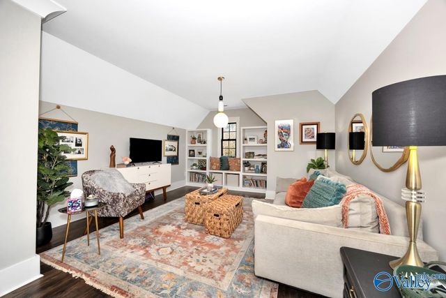 112 Bishop Bend Drive, Huntsville, AL 35806