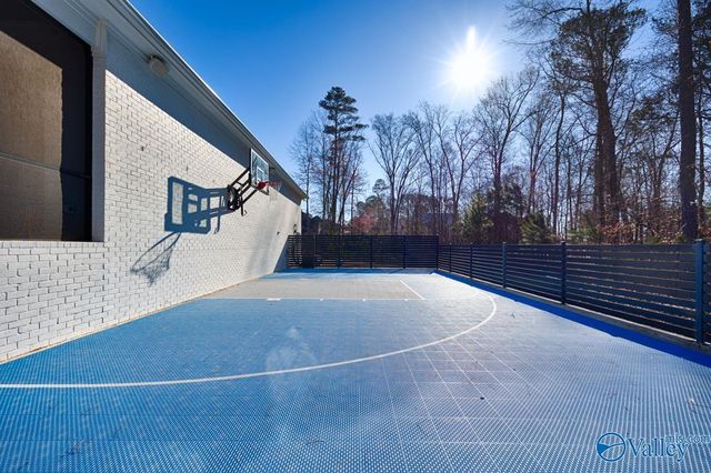 112 Bishop Bend Drive, Huntsville, AL 35806