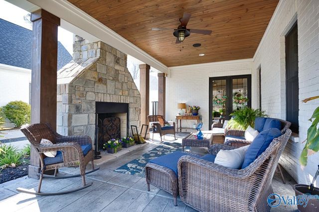 112 Bishop Bend Drive, Huntsville, AL 35806