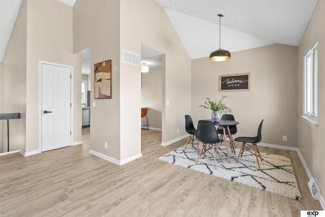 6521 S 139Th Avenue Circle, Omaha, NE 68137