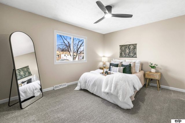 6521 S 139Th Avenue Circle, Omaha, NE 68137