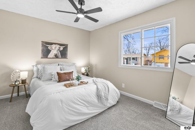 6521 S 139Th Avenue Circle, Omaha, NE 68137