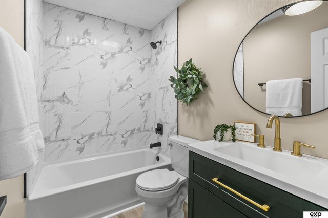 6521 S 139Th Avenue Circle, Omaha, NE 68137