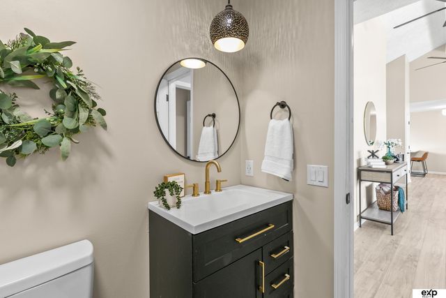 6521 S 139Th Avenue Circle, Omaha, NE 68137