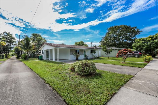 206 NE 5th Ave, Dania Beach, FL 33004