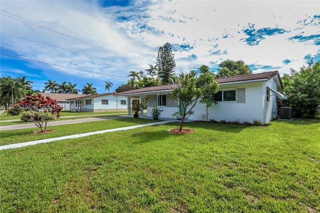 206 NE 5th Ave, Dania Beach, FL 33004