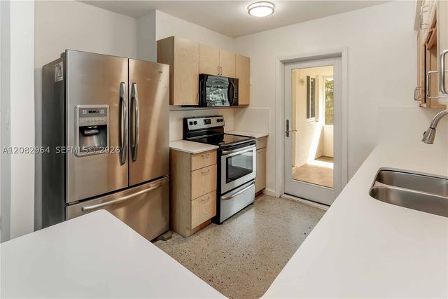 206 NE 5th Ave, Dania Beach, FL 33004