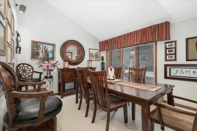 5 Tsienneto Rd Unit 47, Derry, NH 03038