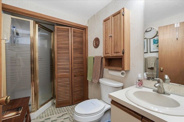 5 Tsienneto Rd Unit 47, Derry, NH 03038