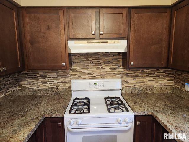 4333 W SHAWNDA Court, Peoria, IL 61615