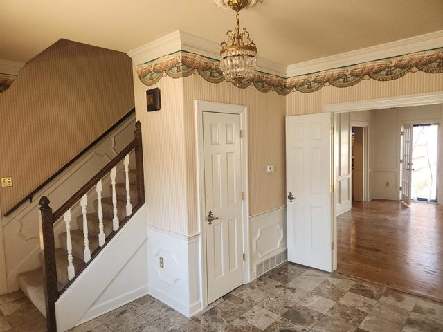 2495 YESTER OAKS DR, Germantown, TN 38139