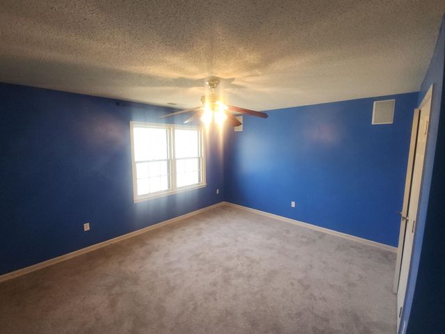 2495 YESTER OAKS DR, Germantown, TN 38139