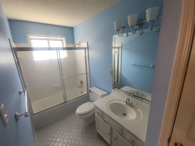 2495 YESTER OAKS DR, Germantown, TN 38139