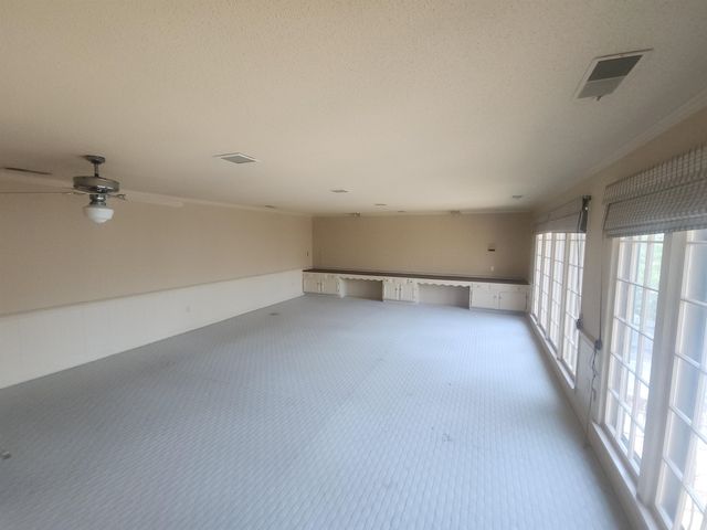 2495 YESTER OAKS DR, Germantown, TN 38139