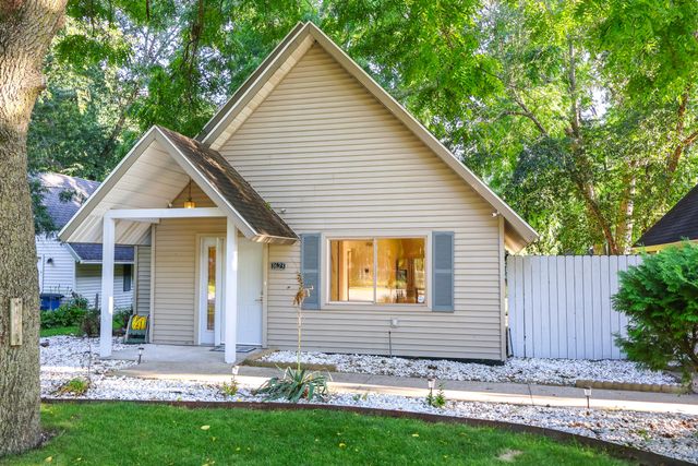 1623 E Coolspring Avenue, Michigan City, IN 46360