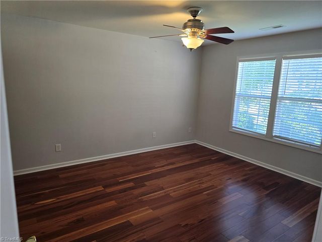 544 Lake Way, Kernersville, NC 27284