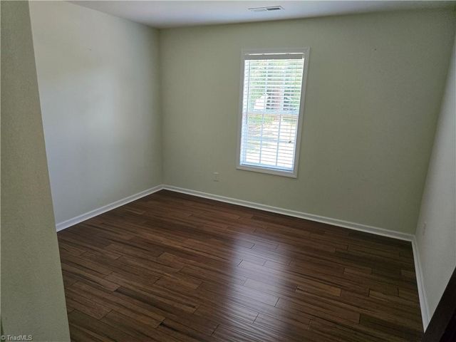 544 Lake Way, Kernersville, NC 27284