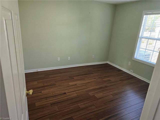 544 Lake Way, Kernersville, NC 27284