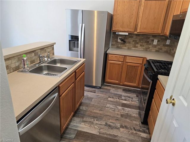 544 Lake Way, Kernersville, NC 27284