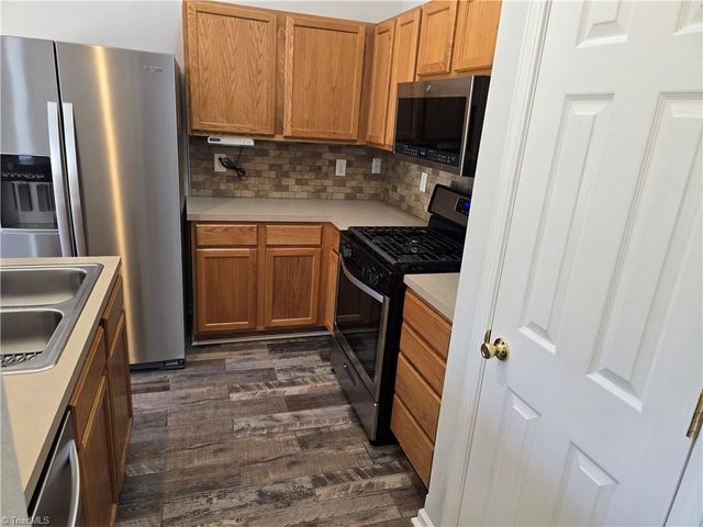 544 Lake Way, Kernersville, NC 27284