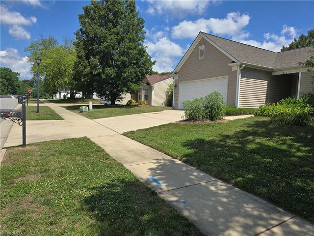544 Lake Way, Kernersville, NC 27284
