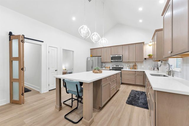 20865 Dogwood Lane, Montgomery, TX 77356
