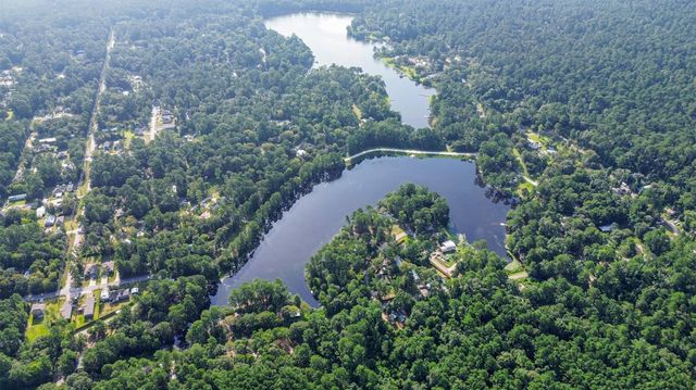 20865 Dogwood Lane, Montgomery, TX 77356